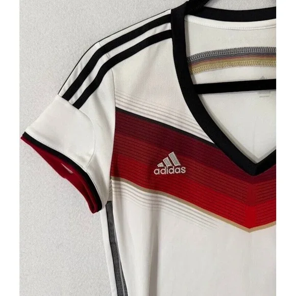 Adidas Shirt Deutscher Fussball-Bund Soccer Climacool Women Medium White V Neck - Picture 3 of 16